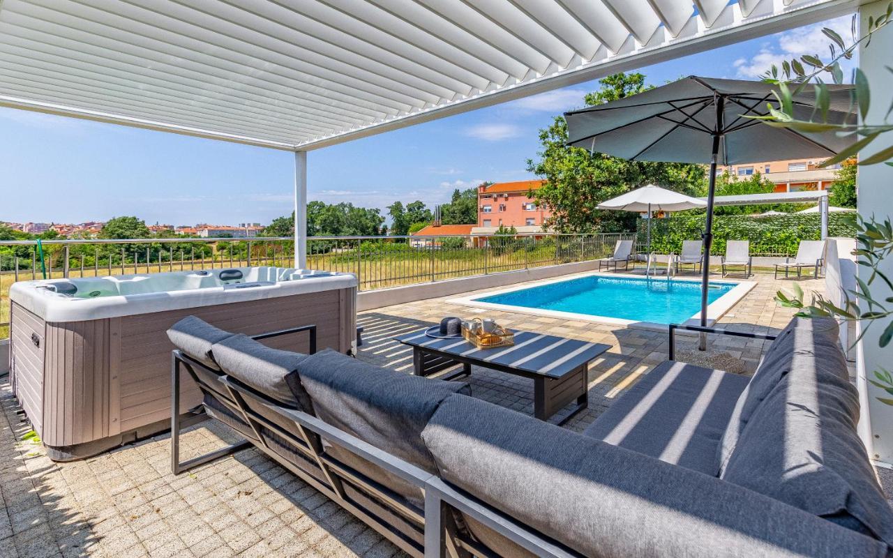 Lotus Villas Resort Пула Экстерьер фото