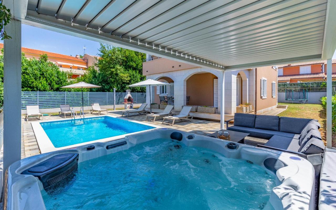 Lotus Villas Resort Пула Экстерьер фото