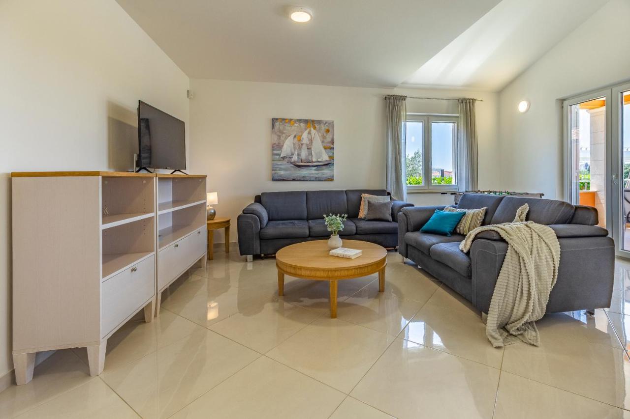 Lotus Villas Resort Пула Экстерьер фото