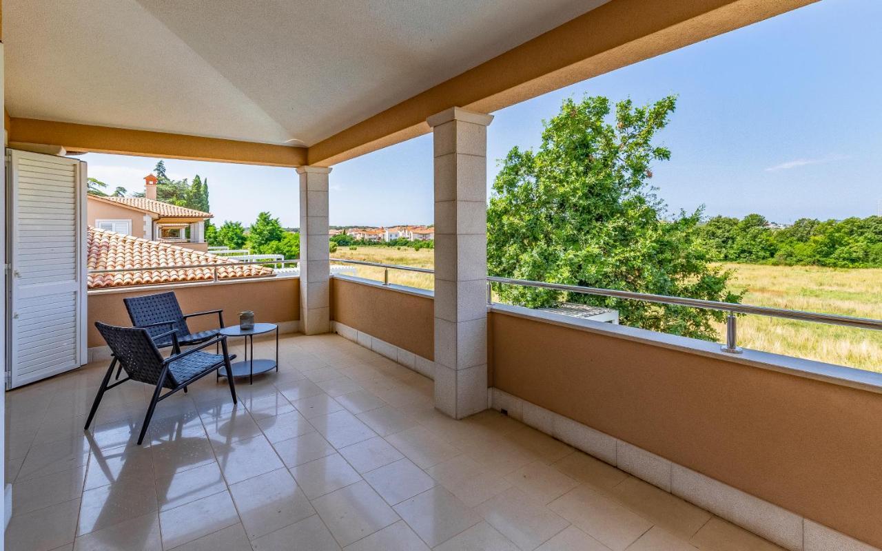 Lotus Villas Resort Пула Экстерьер фото